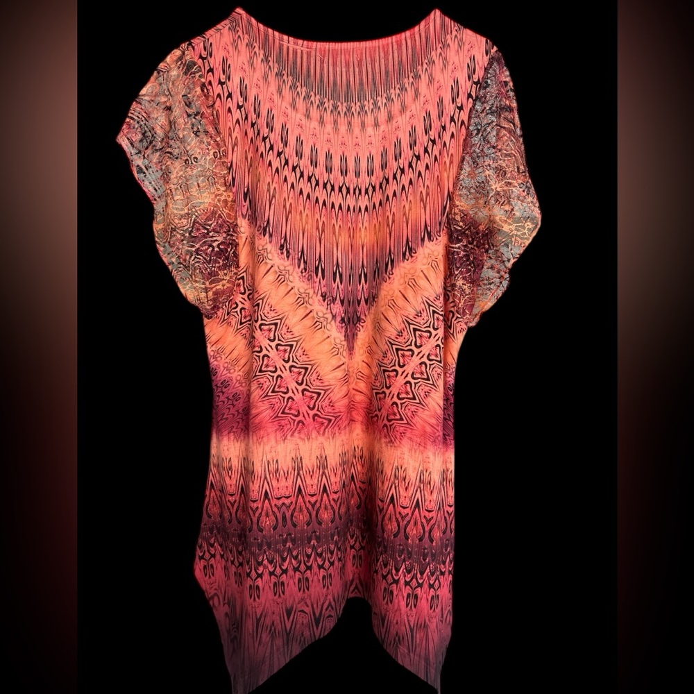 Elegant Pink and Orange Patterned Tunic - Picture 2 of 6